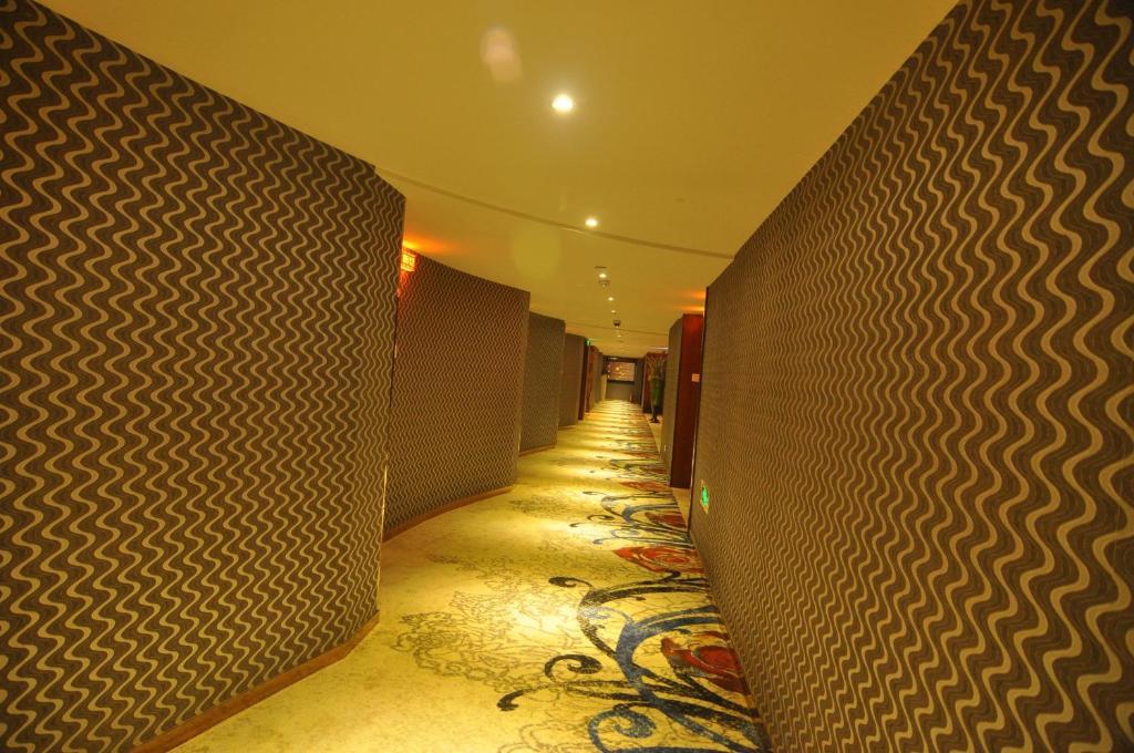 Yiwu Huangxuan Hotel Extérieur photo